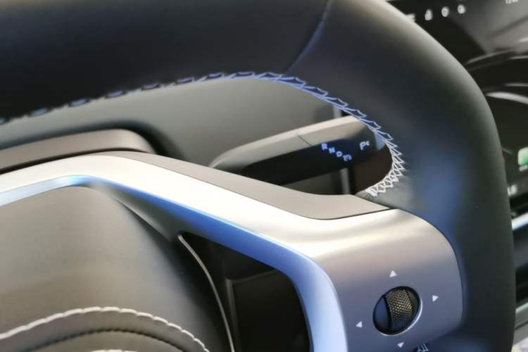 Used Avatr 12 2026 Ultra Pure-Electric All-Wheel-Drive Version Gear Lever