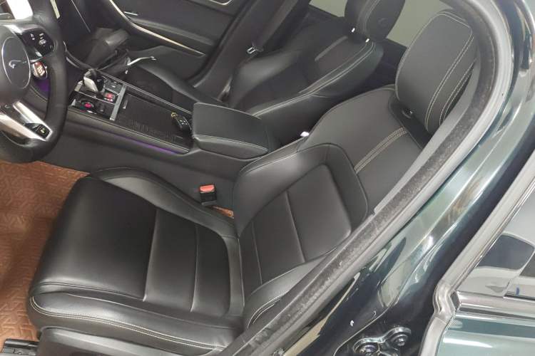 Used Jaguar XFL 2019 XFL 2.0T 250 PS Four-Wheel Drive Luxury Edition
