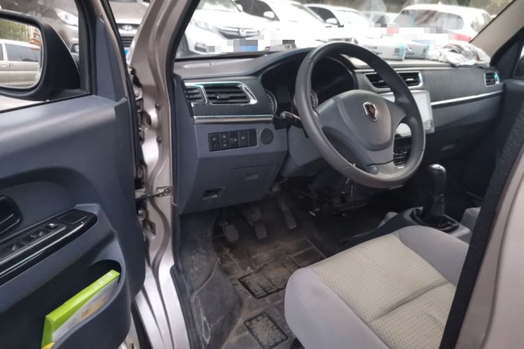 Used Jinbei Hiace X30 2019 1.5L Van Comfort Model China VI SWC15M
