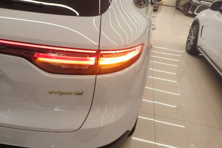 Used Porsche Cayenne E-Hybrid 2019 Cayenne E-Hybrid 2.0T
