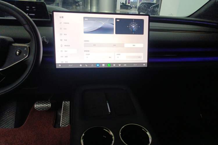 Used Hyptec HL 2025 700 Ultra Six-Seater All-Wheel-Drive LiDAR Version Audio And AC Panel