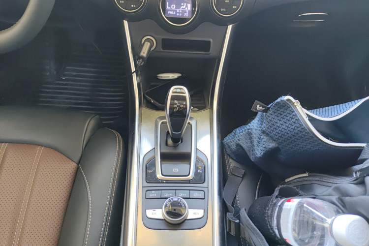 Used BYD Song New Energy 2017 Song DM 1.5TID All-Wheel Drive Luxury Model