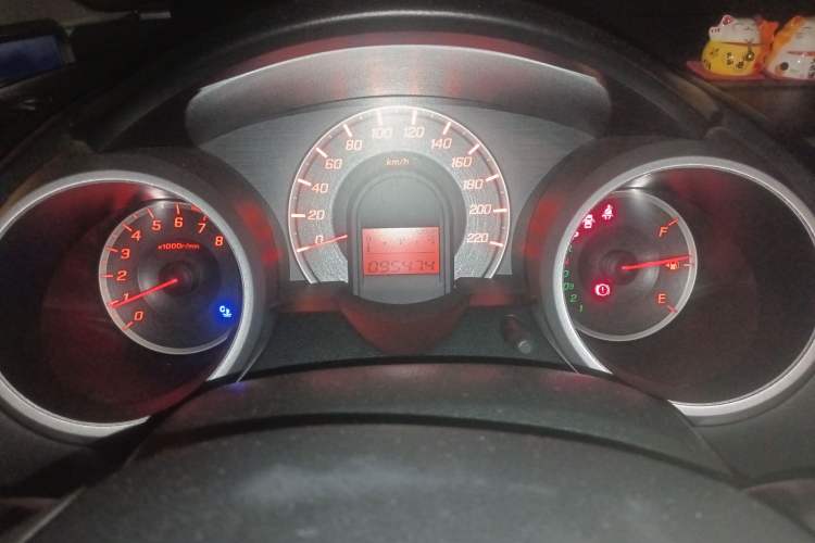 Used Honda Fit 2011 1.3L automatic comfort version
