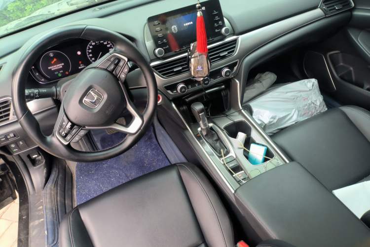 Used Honda Accord 2018 260TURBO Luxury Edition China VI Center Console