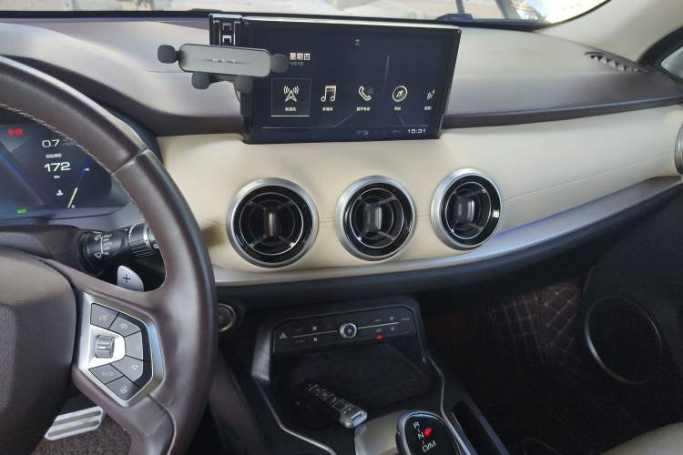 Used Wey VV6 2018 2.0T Two-Wheel Drive Flagship Version China V Standard