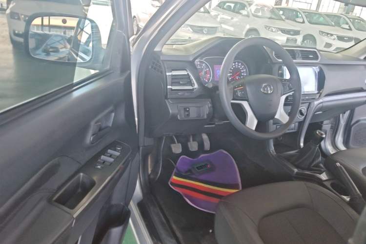 Used Great Wall Wingle 5 2021 1.5T Two-Wheel Drive "Dry Meal" Value Edition with an Extra-Long 1820mm Cargo Bed Equipped with GW4G15K Engine Driver Seat