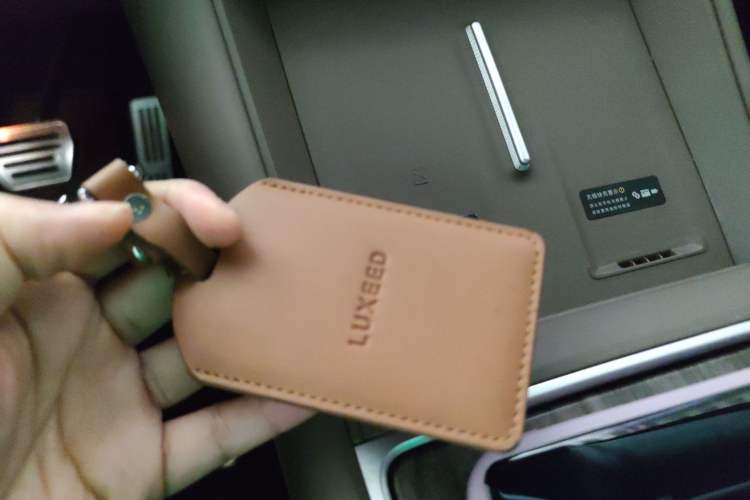 Used Hima Luxeed R7 2025 Range-Extended Version 251 km Max