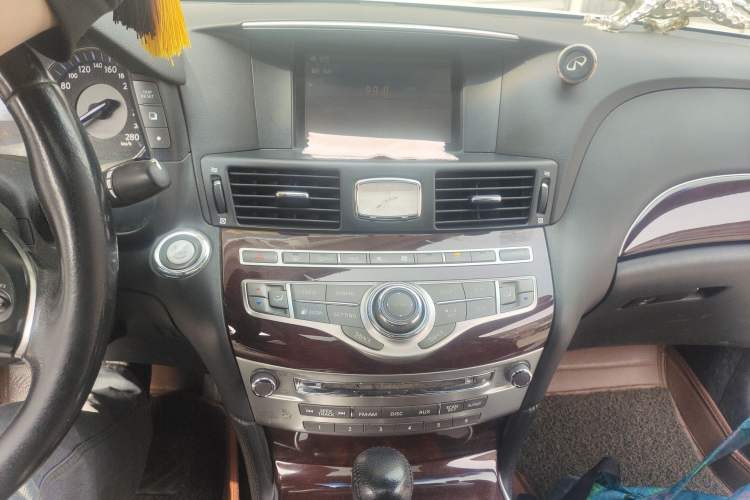 Used Infiniti Q70 2013 Q70L 2.5L Comfort Edition