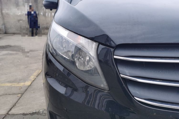 Used Mercedes-Benz Vito 2021 2.0T Elite Version 7 Seats Right Front Headlight