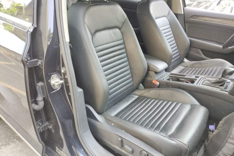 Used Volkswagen Magotan 2018 Facelift 380TSI DSG Luxury Version
