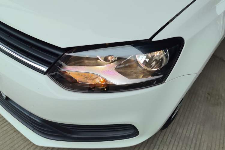 Used Volkswagen Polo 2016 1.4L Automatic Trendy Model Left Front Headlight