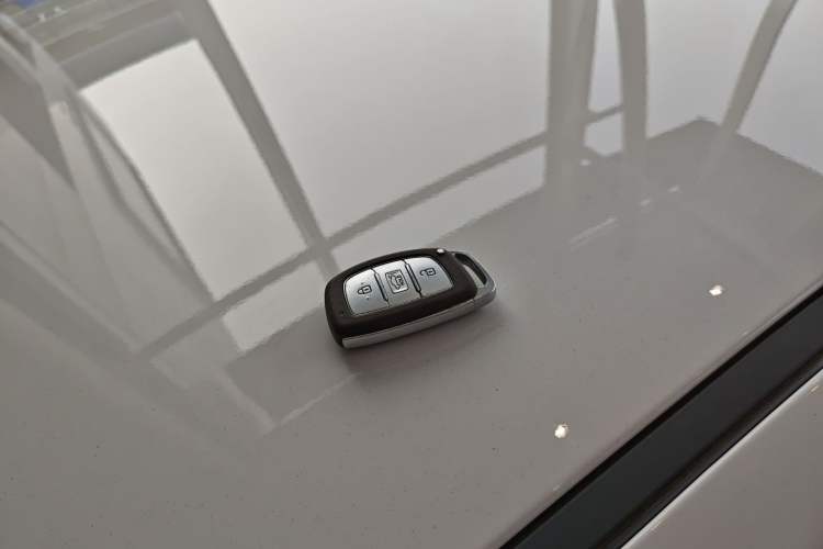 Used Hyundai Elantra (5th Generation / Langdong) 2016 1.6L Automatic Prestige Model Vehicle Key