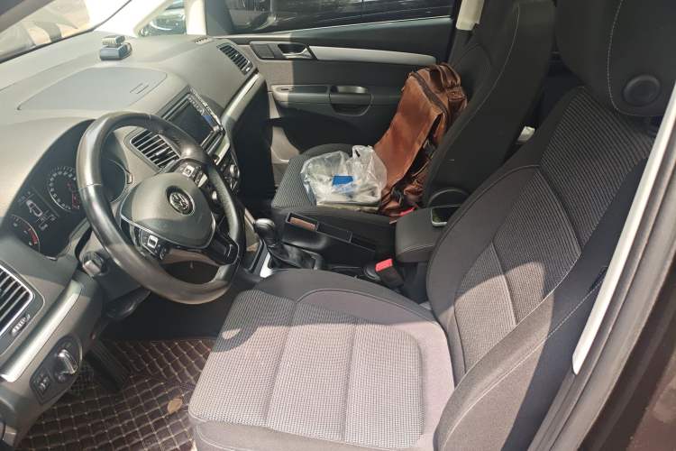 Used Volkswagen Sharan 2018 380TSI Comfort Edition 7-Seater Left Front Seat