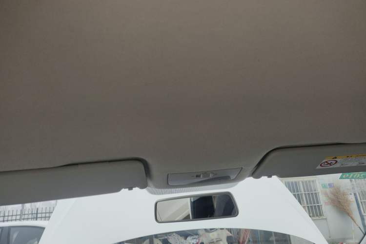 Used Volkswagen Jetta 2015 1.6L Automatic Fashion Model
