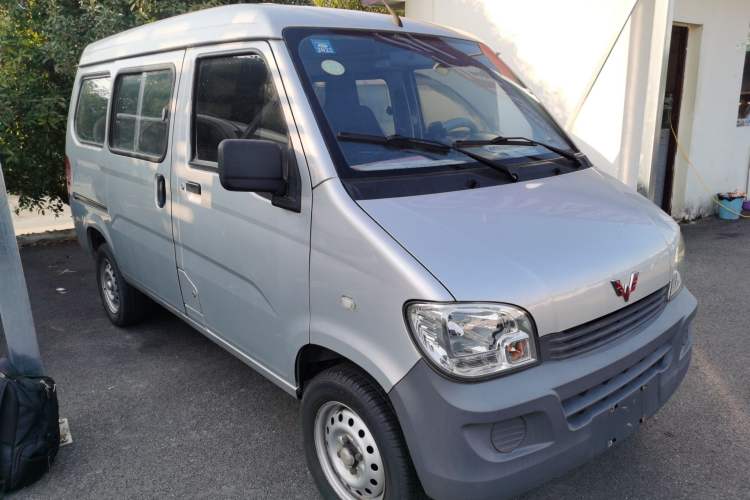 Used Wuling Zhiguang 2015 1.2L Practical LS-I Model