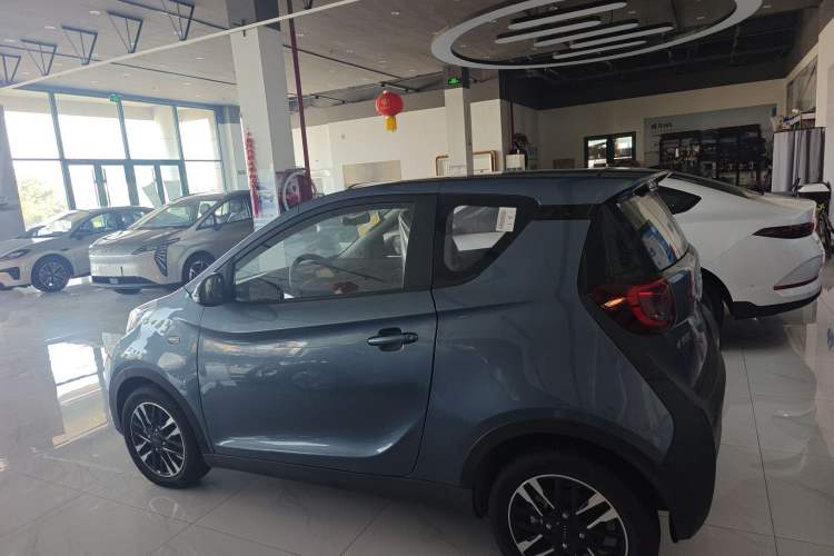 Used Chery Little Ant 2022 Sweet Pink Edition Half-Sugar Version Lithium Iron Phosphate 30 kW 301 km