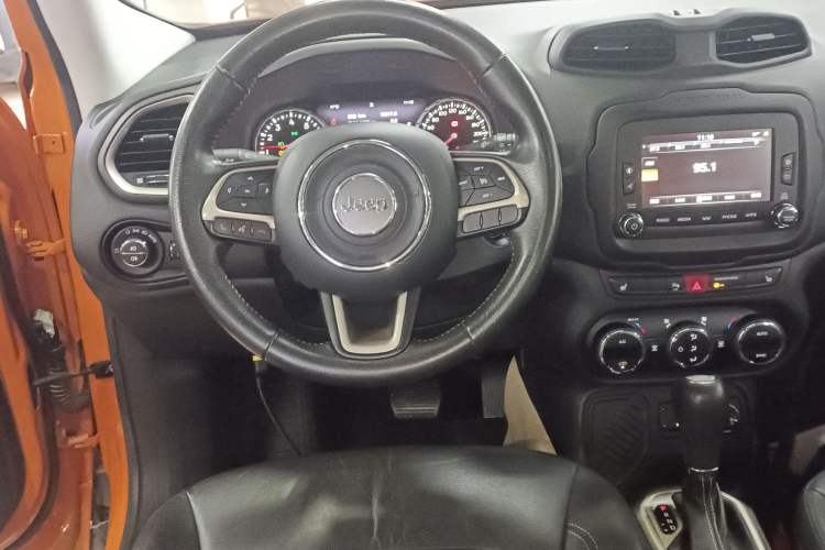 Used Jeep Renegade 2016 1.4T Automatic Smart Edition
