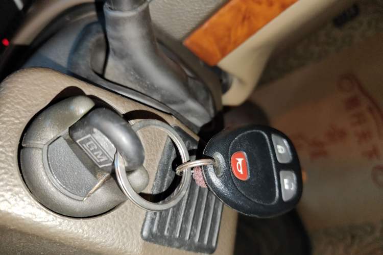 Used Buick GL8 2011 2.4L CT Comfort Edition
