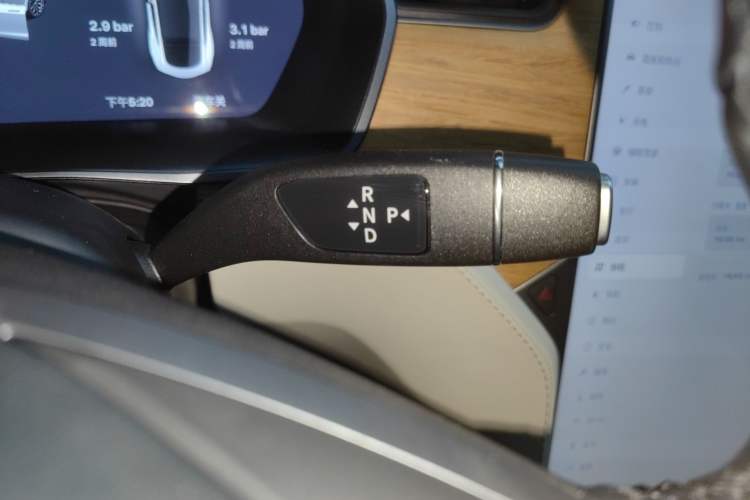 Used Tesla Model S 2019 Long-Range Version
