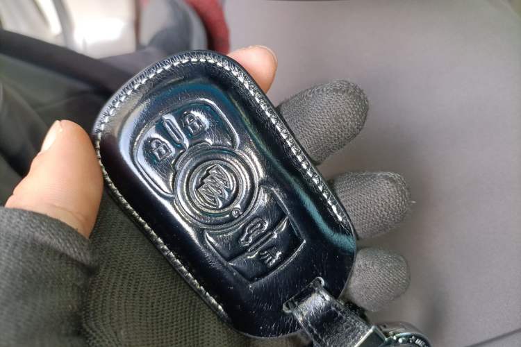 Used Buick GL8 2017 ES 28T Comfort Model China V Standard Vehicle Key