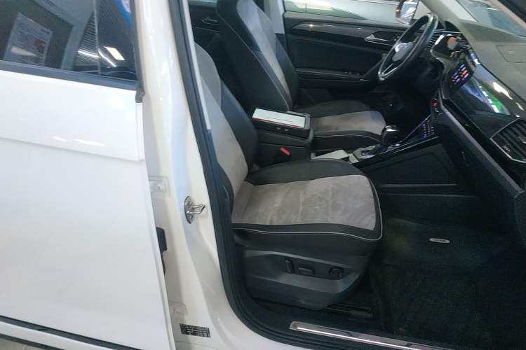 Used Volkswagen Tayron X 2020 330TSI Two-Wheel Drive Luxury Smart Connectivity Version
