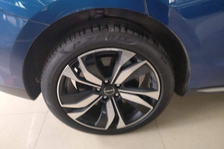 Used SERES SF5 2021 Four-Wheel Drive Freedom Expedition Edition
