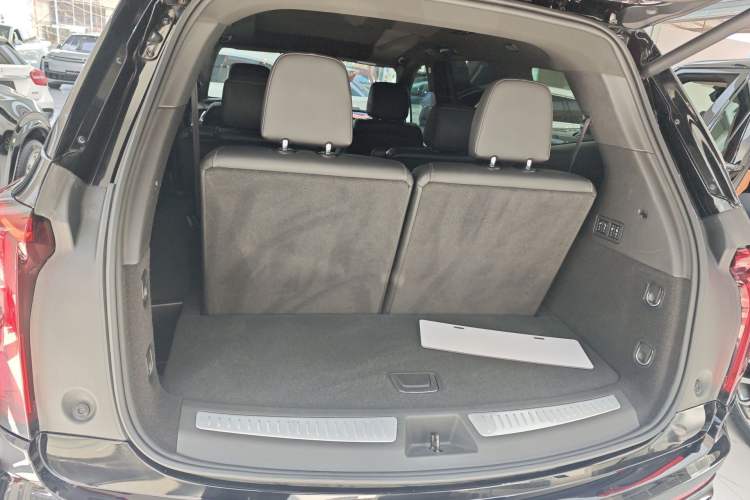 Used Cadillac XT6 2020 28T Six-Seater Four-Wheel-Drive Luxury Version
