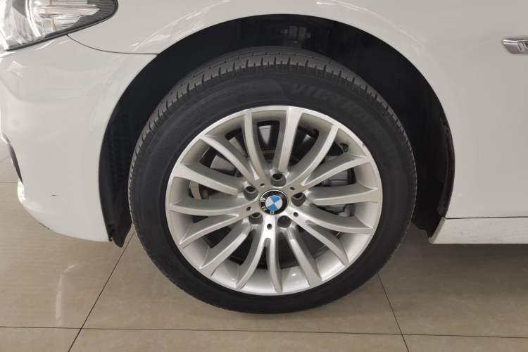Used BMW 5 Series 2014 525Li Luxury Design Package
