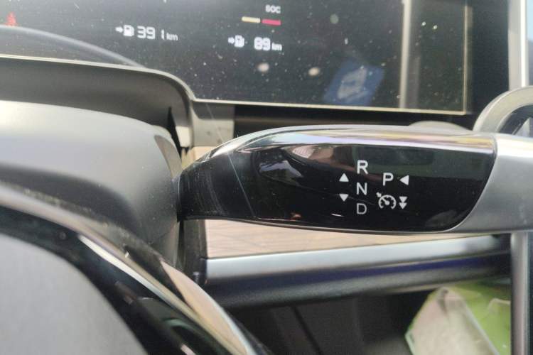 Used NETA S 2022 Extended-Range Version 1160 km Range Rear-Wheel Drive Mid-Grade
