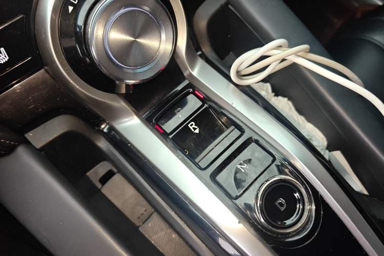 Used Acura CDX 2016 1.5T Two-Wheel Drive Deluxe Edition