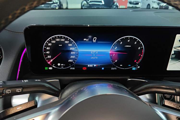 Used Mercedes-Benz GLB 2024 GLB 220 Dynamic Edition Instrument Cluster