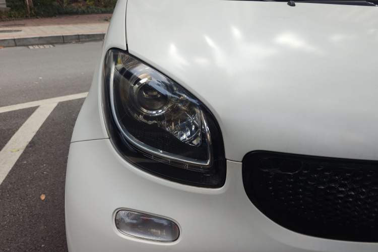 Used smart fortwo 2019 0.9T 66kW Hardtop Wind Power Edition China VI