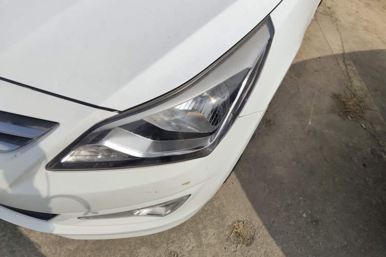 Used Hyundai Verna (older generation) 2014 1.4L Automatic Smart GLS