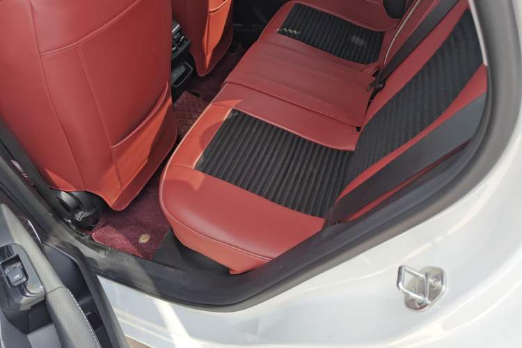 Used Geely Auto Emgrand 2023 4th Generation Champion Edition 1.5L CVT Prestige Model
