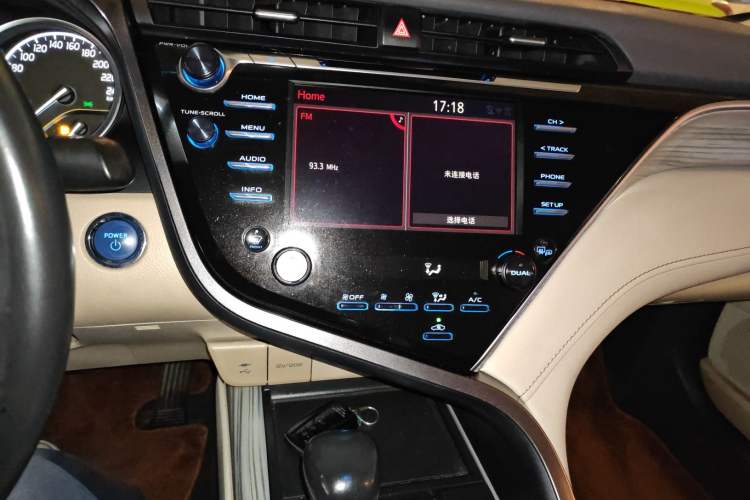 Used Toyota Camry 2018 Dual-Engine 2.5 HG Luxury Edition
