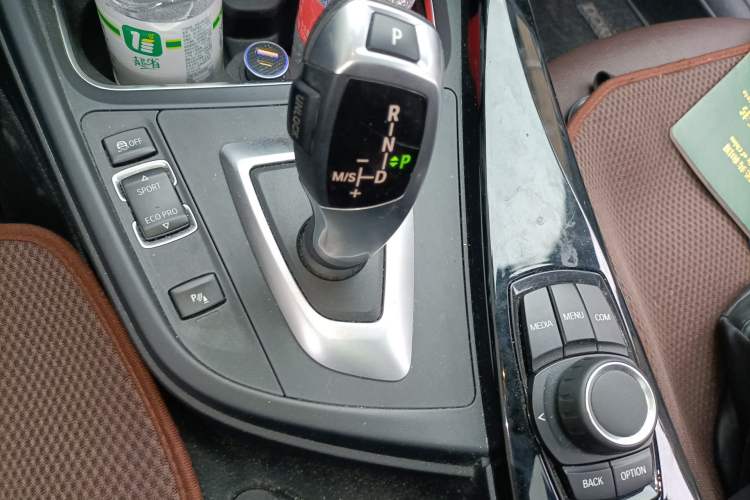 Used BMW 3 Series 2018 320Li Fashion Model Gear Lever