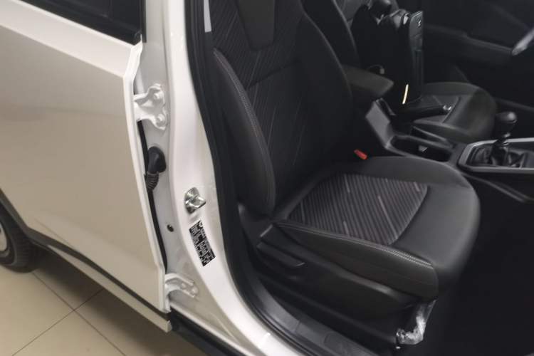 Used Wuling Alvez 2022 1.5L Manual Free-Style Model