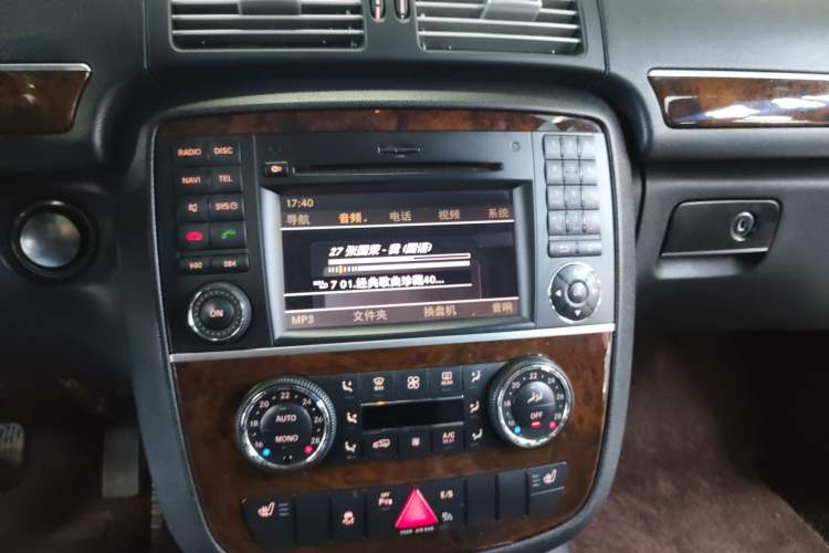 Used Mercedes-Benz R-Class 2011 R 350 L 4MATIC