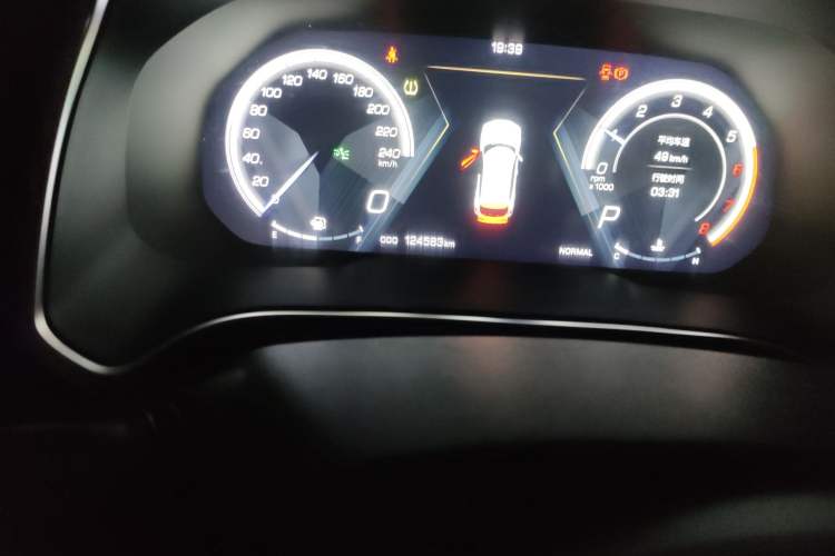 Used Wey VV5 2017 2.0T Flagship Edition Odometer Close Up