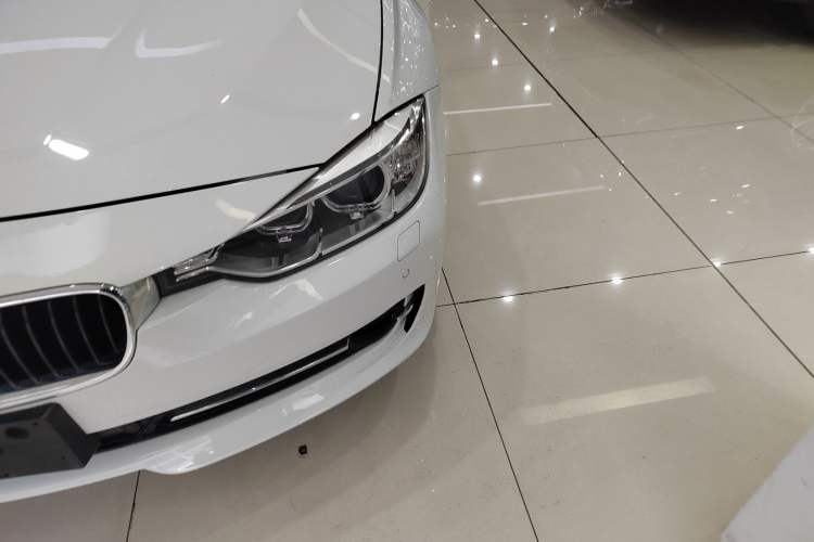 Used BMW 3 Series 2015 328Li Fashion Model Left Front Headlight