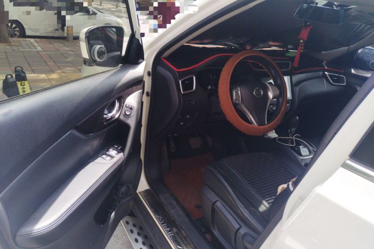 Used Nissan X-Trail 2014 2.0L CVT Comfort Edition 2WD Driver Seat