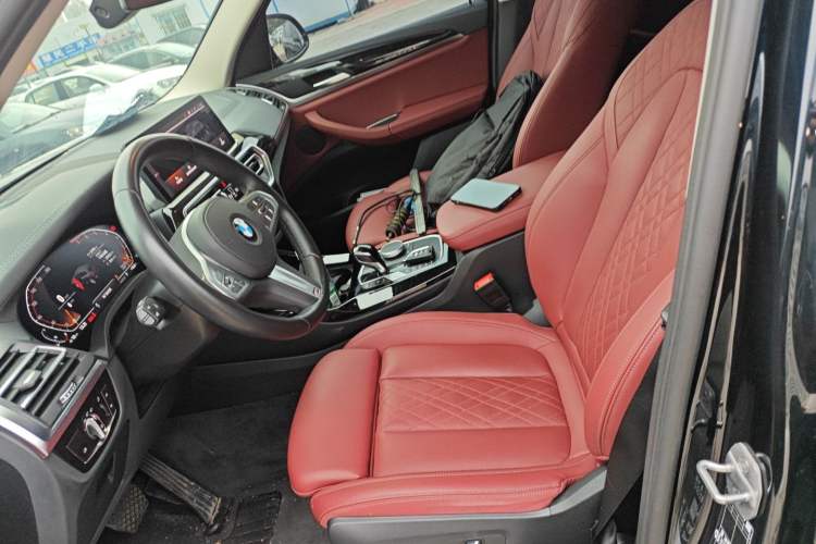 Used BMW X3 2023 xDrive25i M Sport Package Left Front Seat