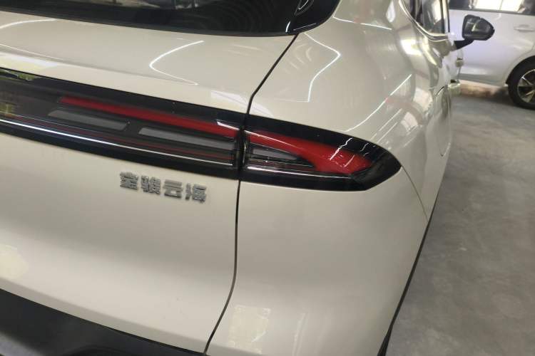 Used Baojun Yunhai 2024 140km Plug-in Hybrid Version