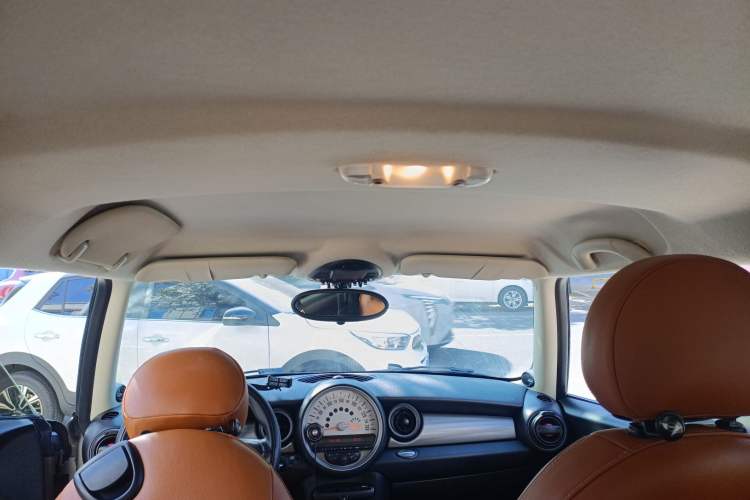 Used MINI 2011 1.6L ONE