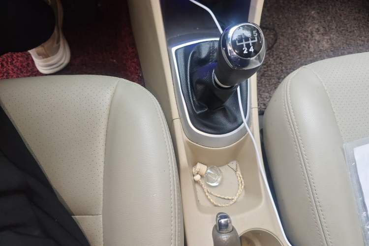 Used Hyundai Verna (older generation) 2010 Sedan 1.4L Manual Comfort GS
