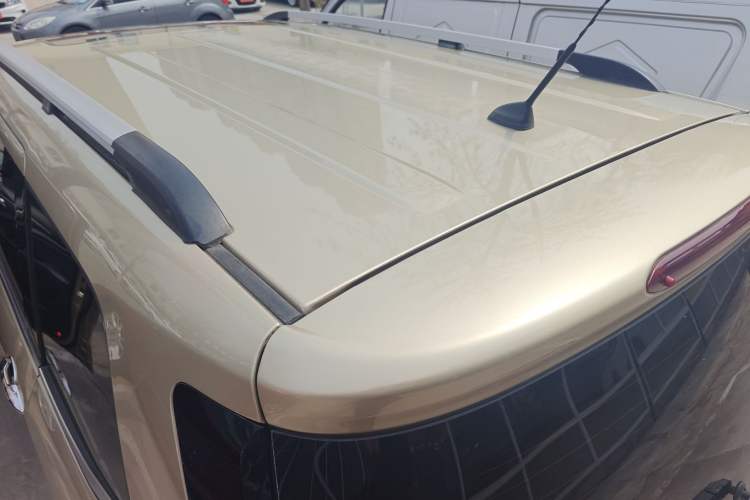 Used CHANGAN KAICHENG Oushang A600 2016 1.5L Manual Luxury 7-Seater Roof