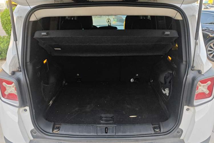 Used Jeep Renegade 2017 180T Automatic Smart Version