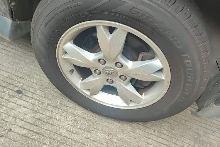 Used BYD S6 2013 Jingyue Edition 2.0L Manual Luxury Model 5 Seats
