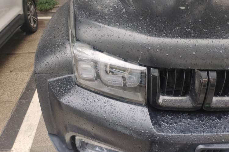 Used BAIC Off-Road BJ40 2021 2.0D Automatic Four-Wheel Drive Blade Hero Edition Adventurer Type Right Front Headlight