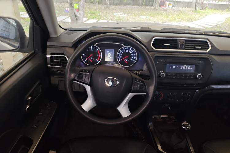 Used Great Wall Wingle 5 2017 2.0T European Version Diesel Two-Wheel Drive Advanced Large Double-Cab GW4D20E
